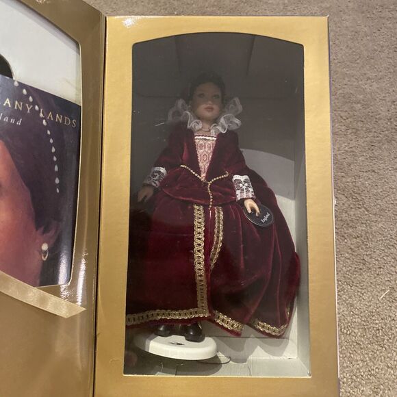 Isabel Girl of Many Lands Doll American Girl Book & Box England 10" Doll NEW